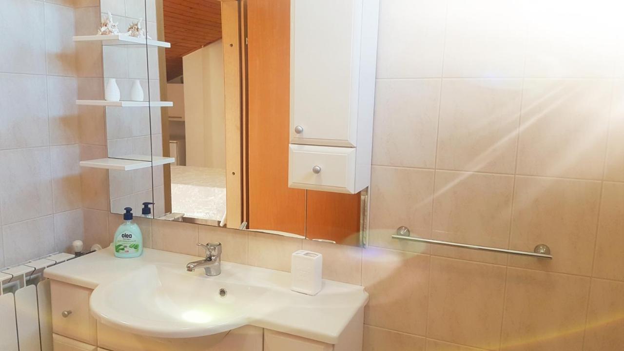 Apartment A&M 罗维尼 外观 照片