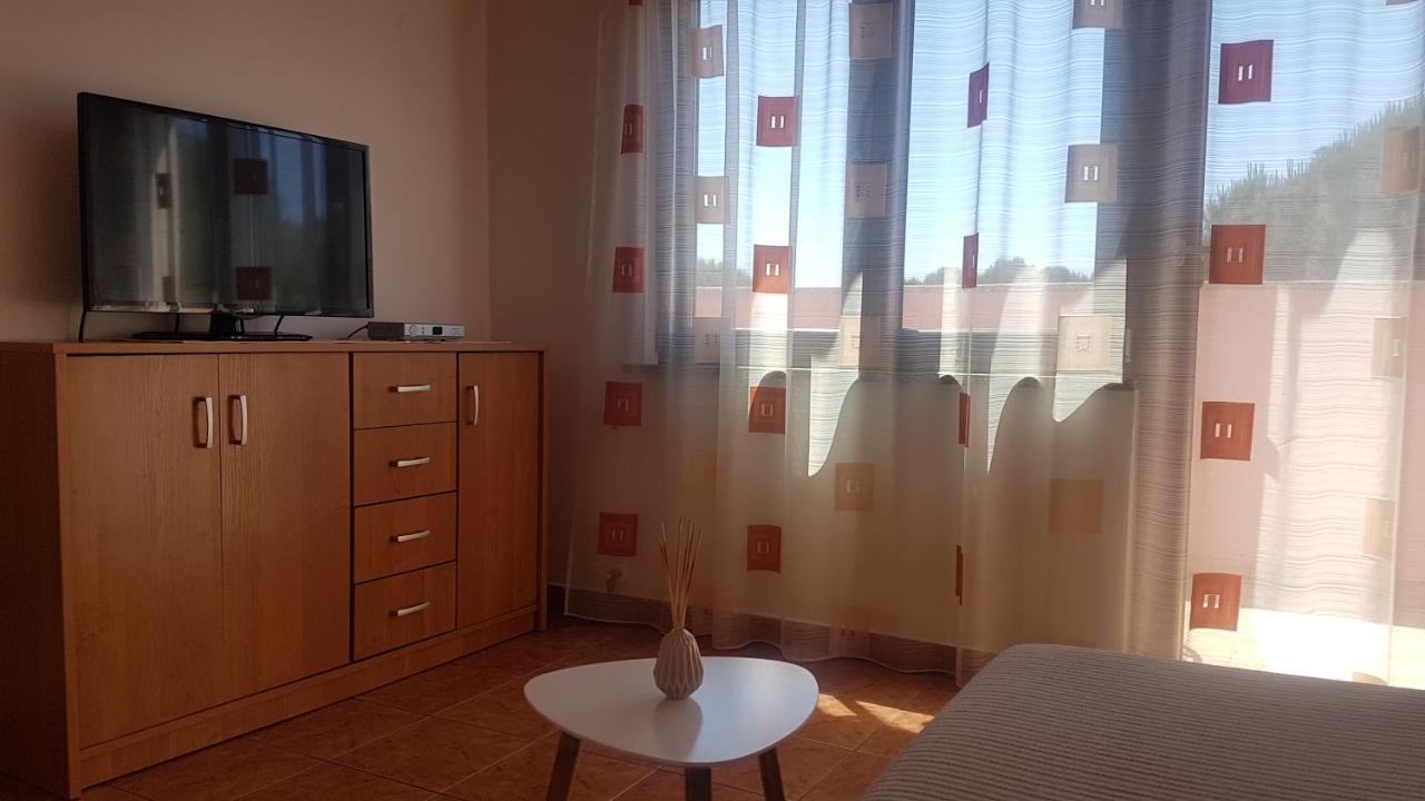 Apartment A&M 罗维尼 外观 照片