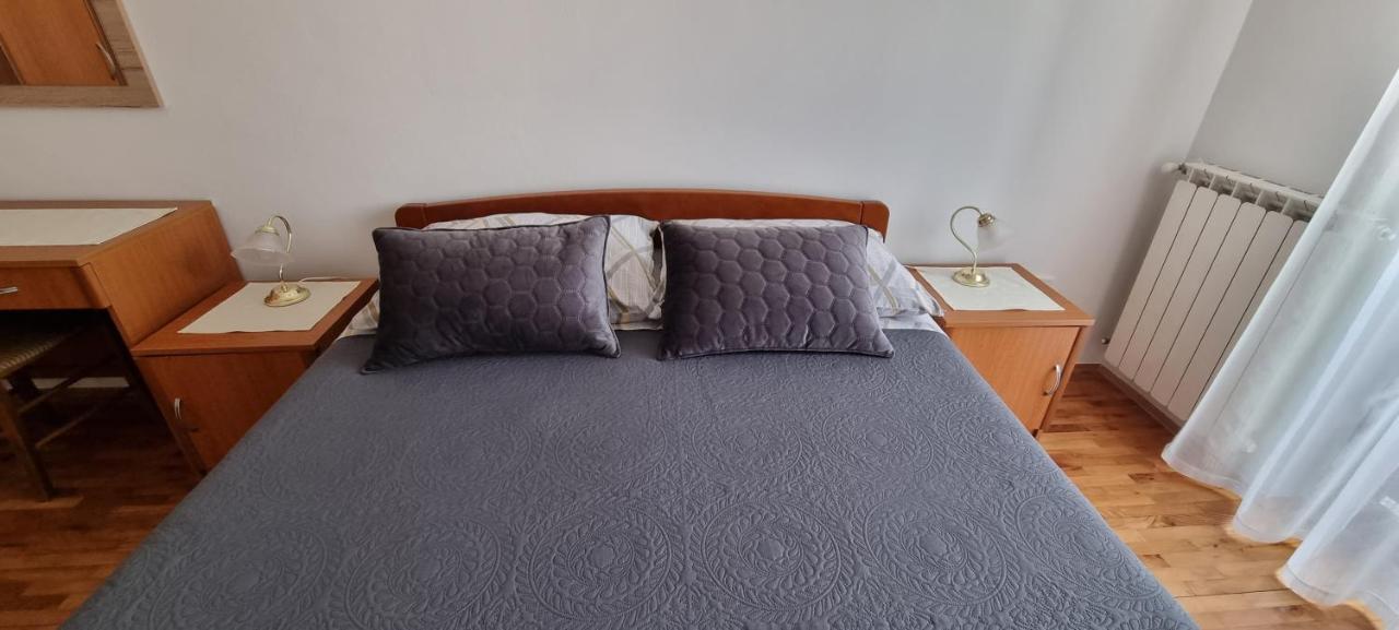 Apartment A&M 罗维尼 外观 照片